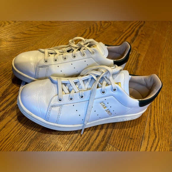 adidas Shoes - Stan Smith Adidas Sneakers white/blue/gold size 6 women’s